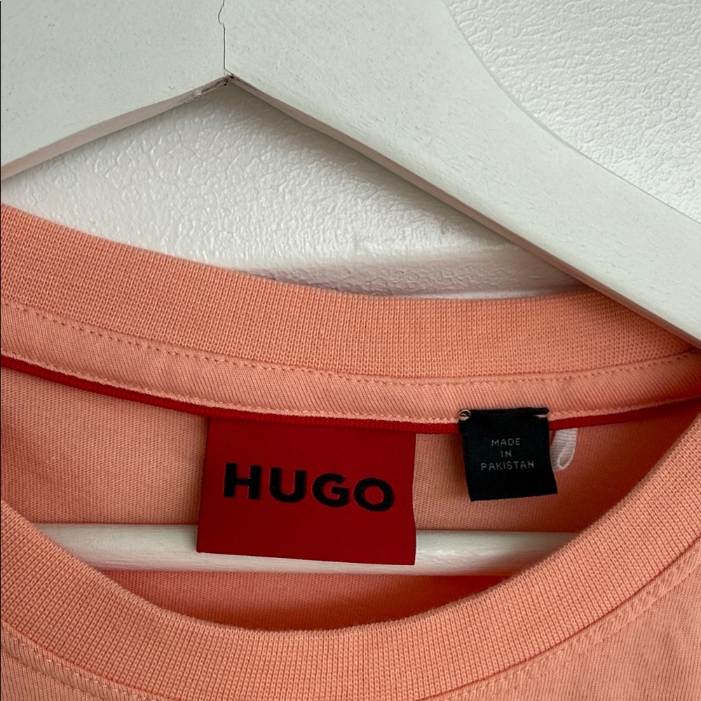 Hugo Boss Coral Crewneck Graphic Tee - Picture 5 of 9